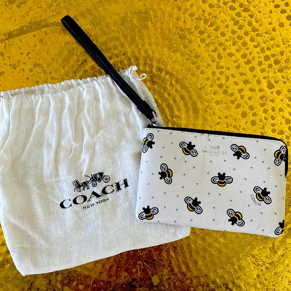 Coach bumble bee wristlet in excellent condition